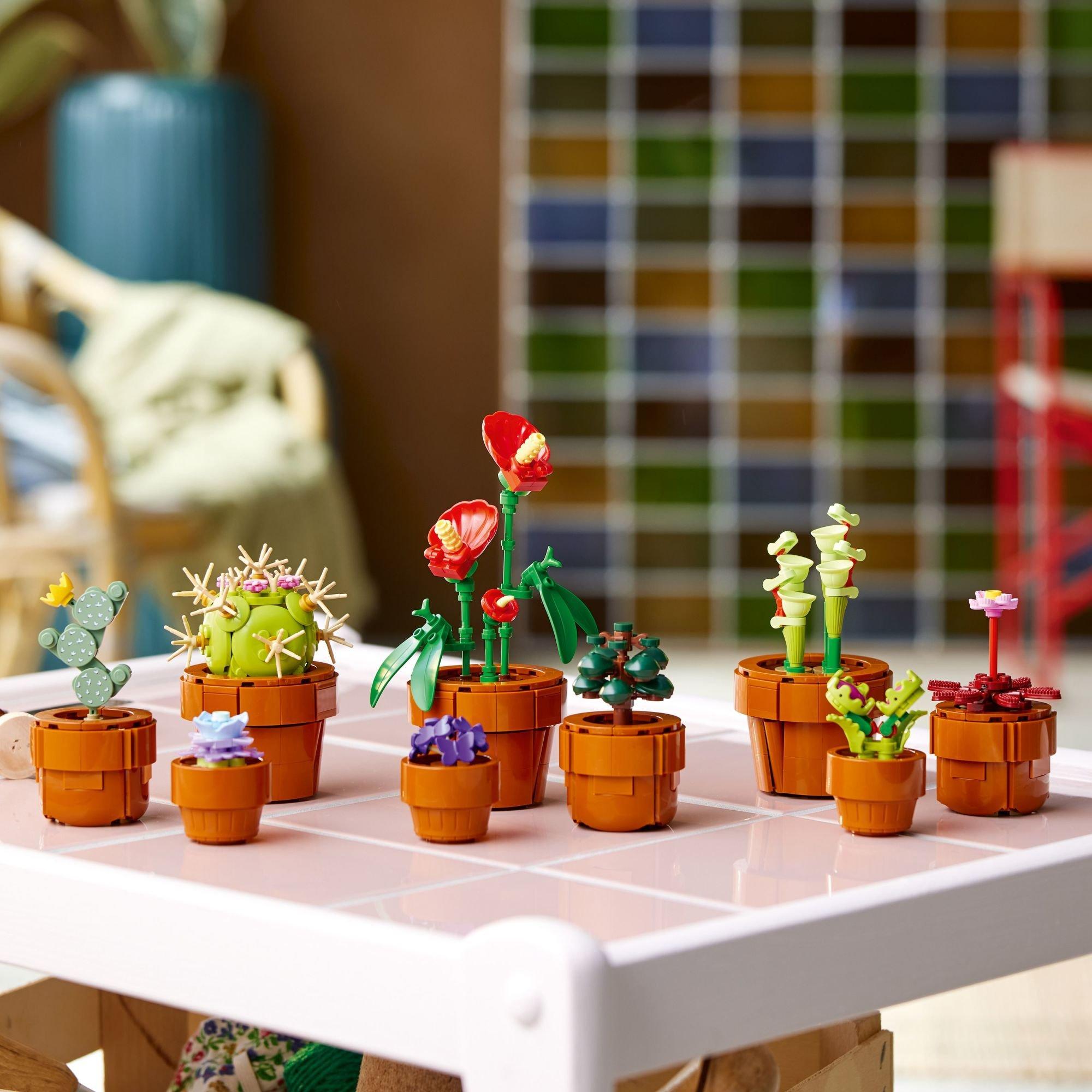 LEGO Botanicals Tiny Plants Building Set 10329