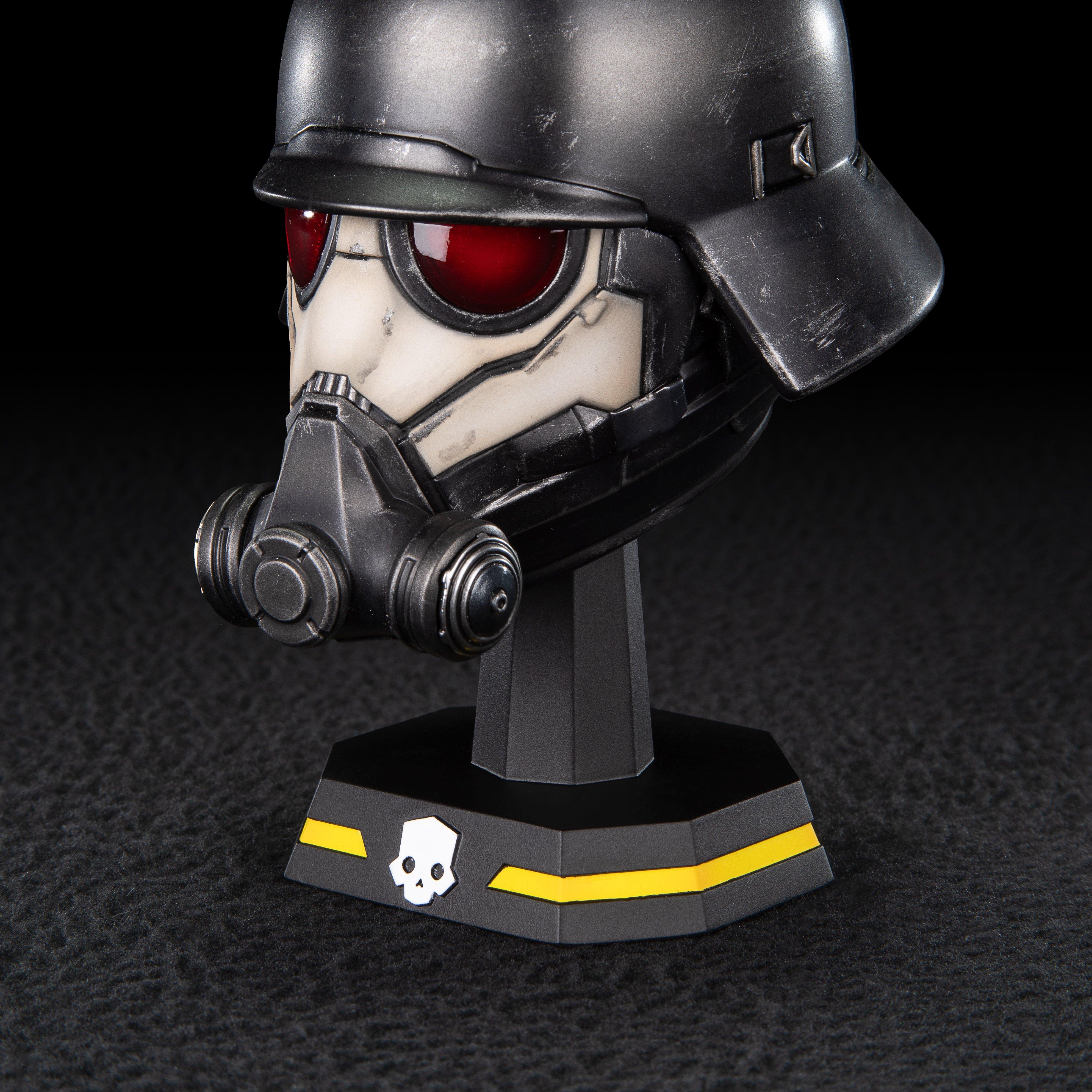Helldivers 2: Field Chemist Helmet 1:4 Scale Replica