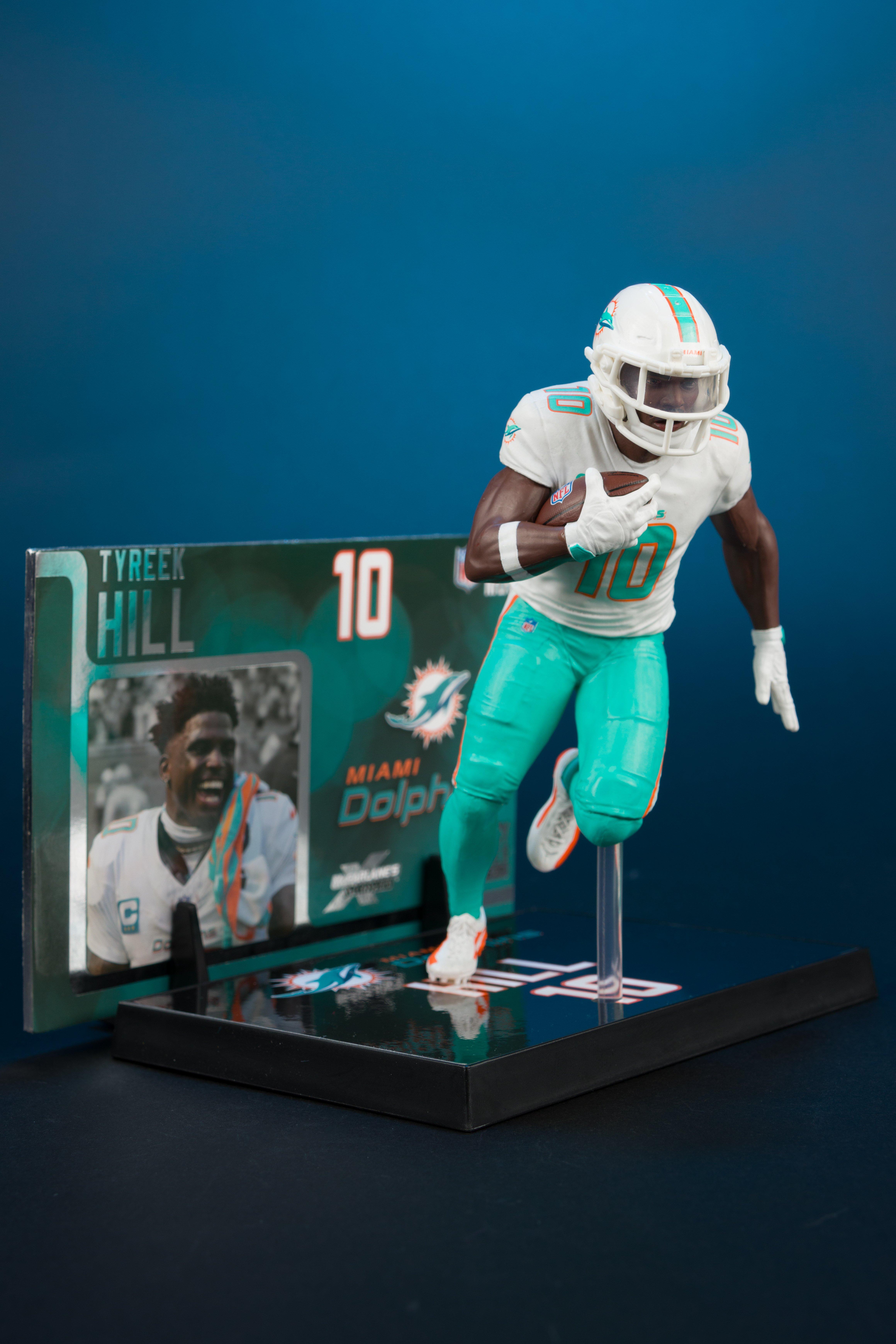 McFarlane Toys SportsPicks NFL Series Miami Dolphins Tyreek Hill (Alternate Jersey) 7-in Figure