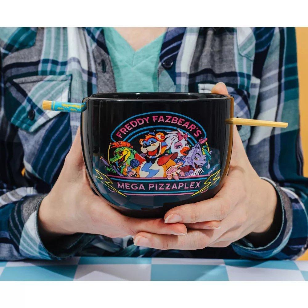 Five Nights At Freddy's Mega Pizzaplex 20oz Ceramic Ramen Bowl with Chopsticks