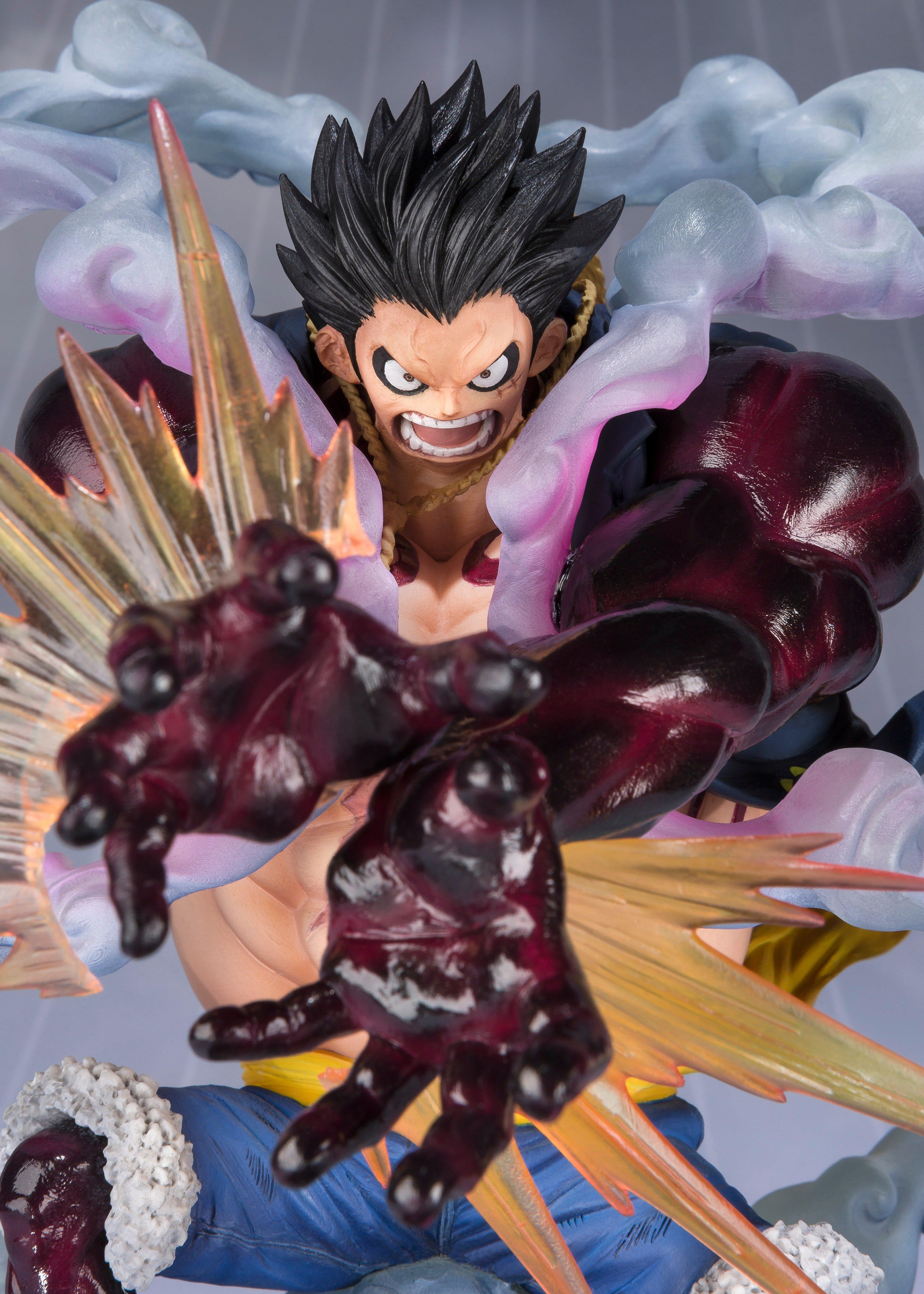 Bandai One Piece FiguartsZERO Tamashii Nations Monkey D. Luffy Gear 4 Leo Bazooka (Reissue) Figure