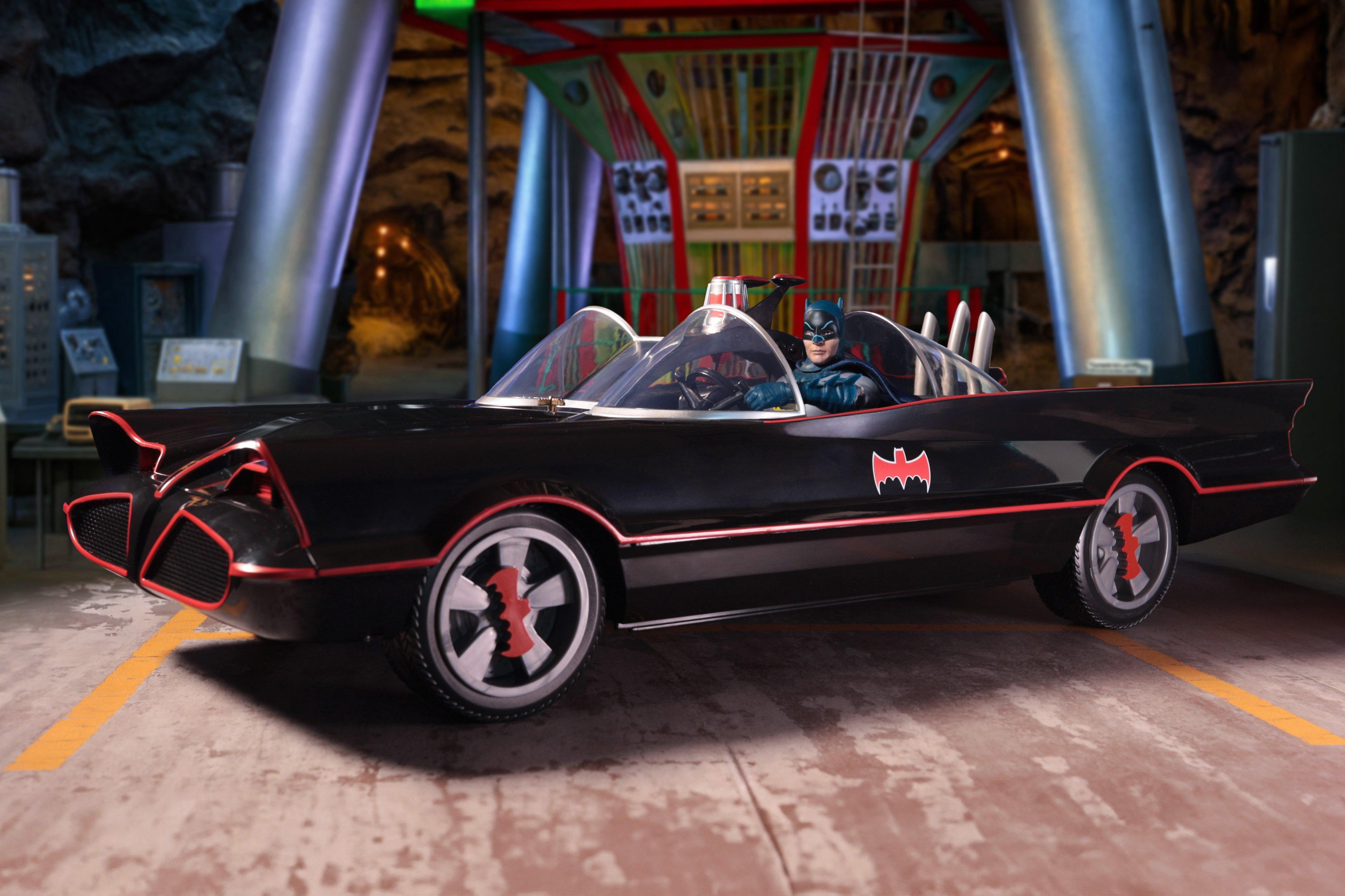 McFarlane Toys DC Multiverse Vehicles Batman - Batman (1966) 7-in Figure