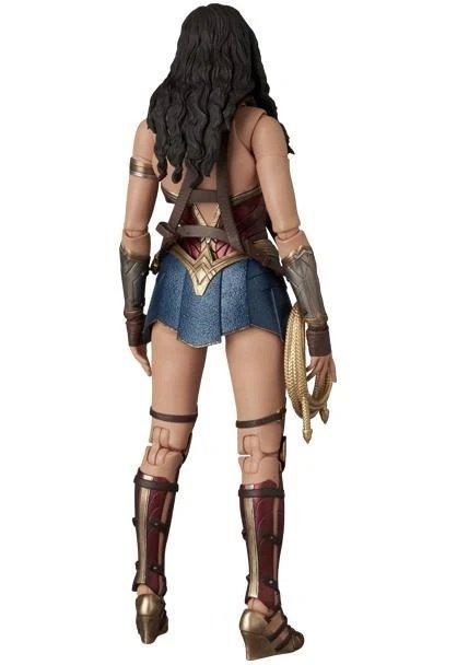 Zack Snyder's Justice League MAFEX Wonder Woman 5.9-in Action Figure