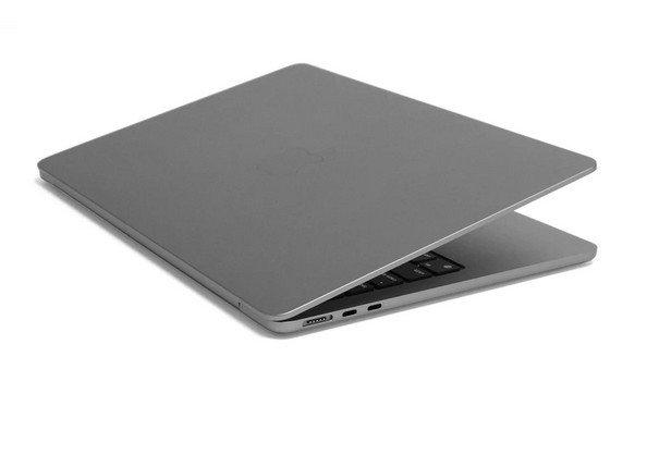 Apple MacBook Air 2022 A2681 13in M2 8 Core GPU 8GB RAM 256GB SSD