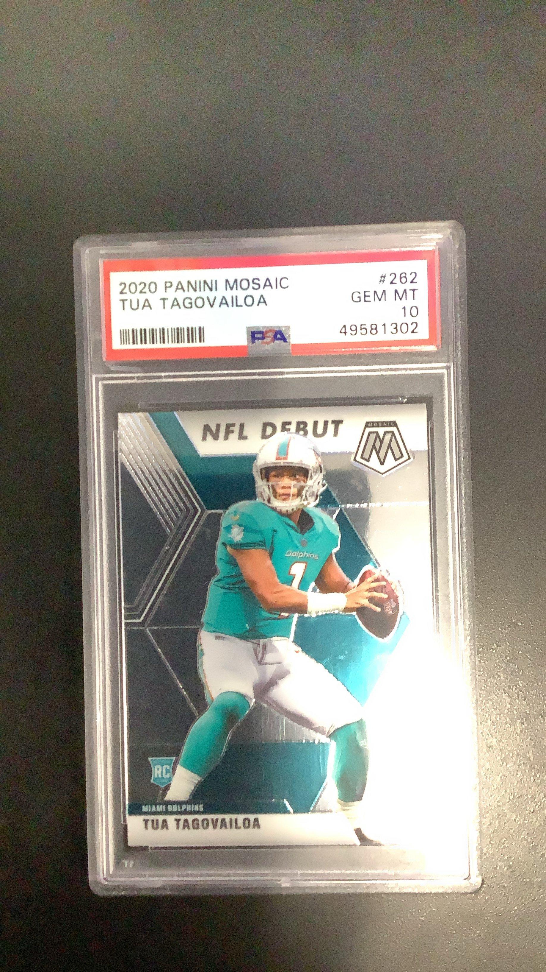 2020 Panini Mosaic Tua Tagovailoa PSA 10