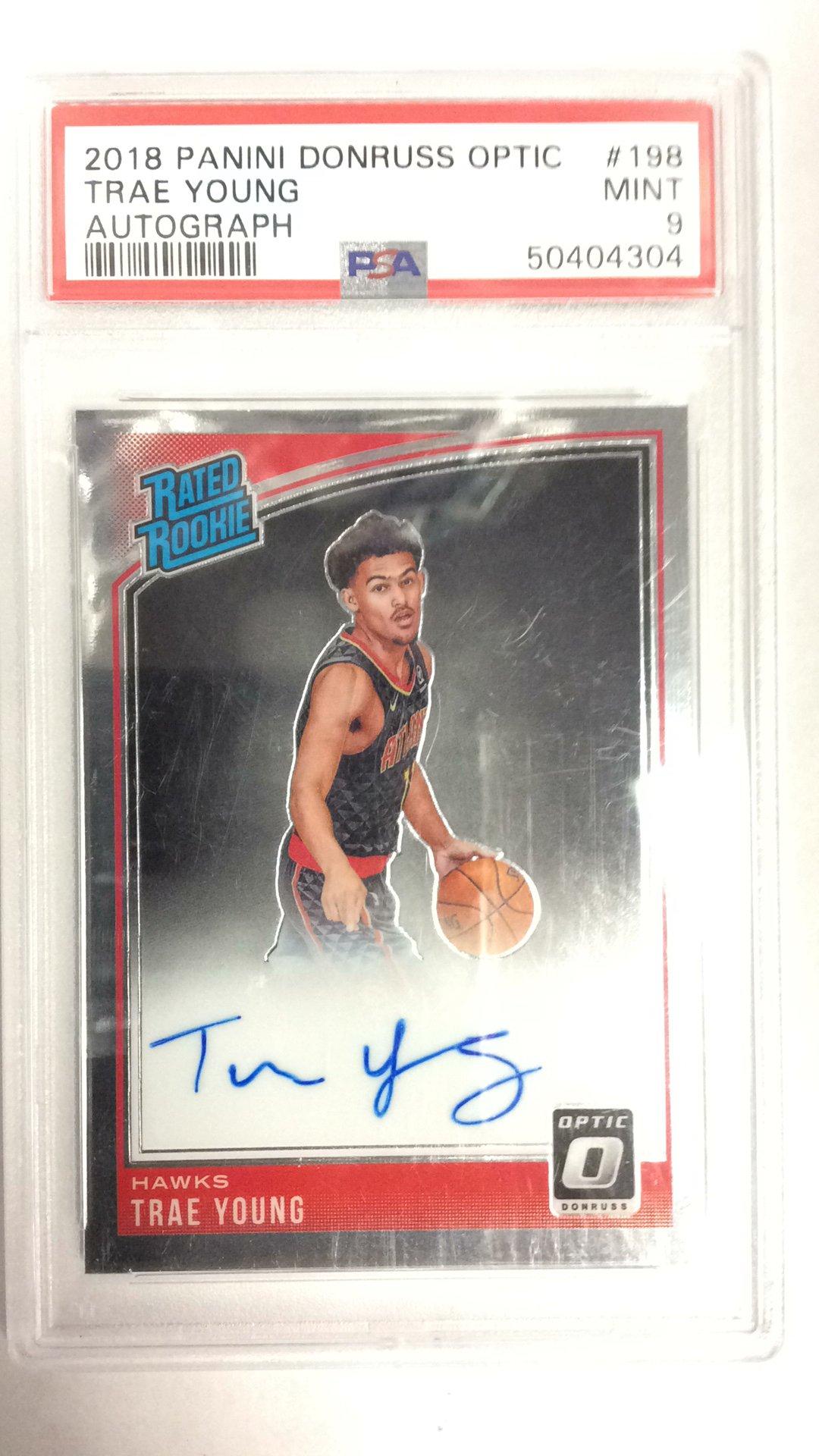 2018 Panini Donruss Optic 198 Trae Young Autograph PSA 9