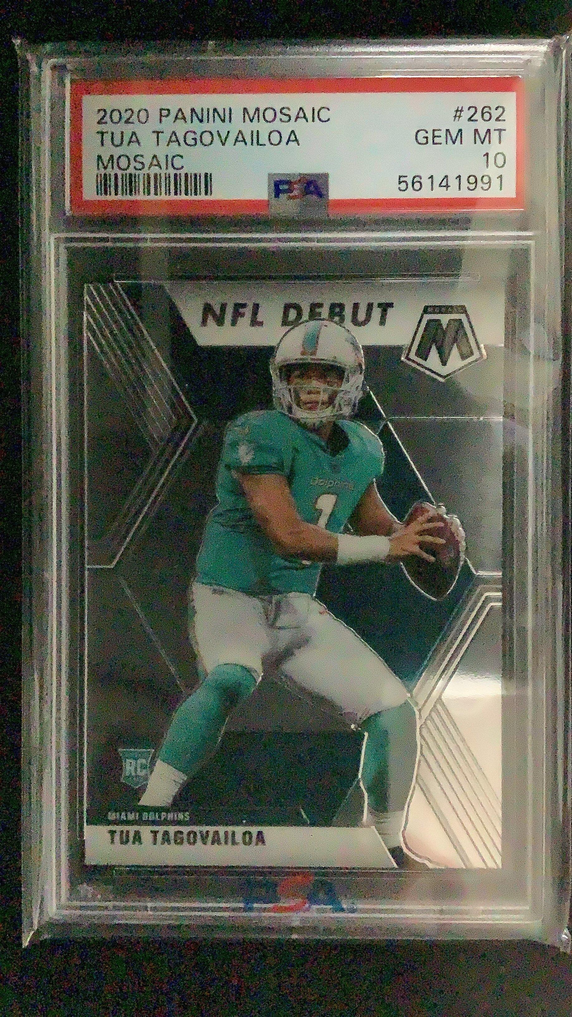 2020 Panini Mosaic 262 Tua Tagovailoa PSA 10