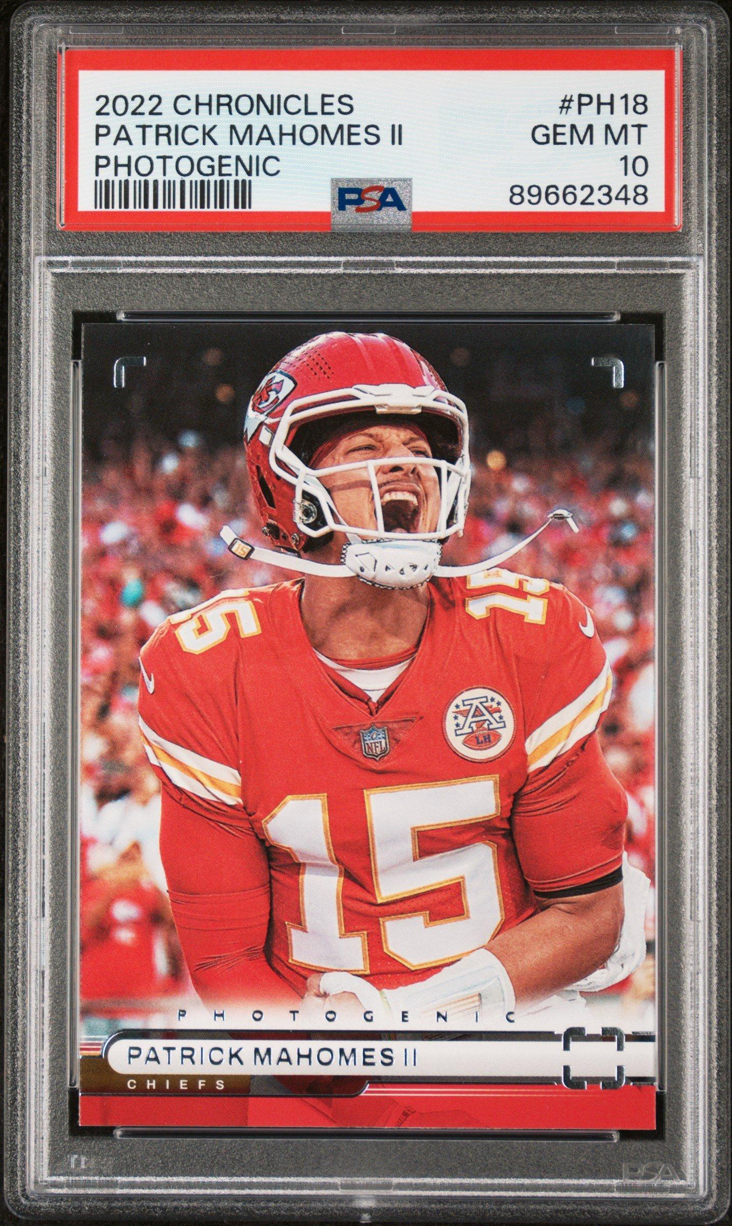 2022 Panini Chronicles Photogenic Ph18 Patrick Mahomes Ii PSA 10