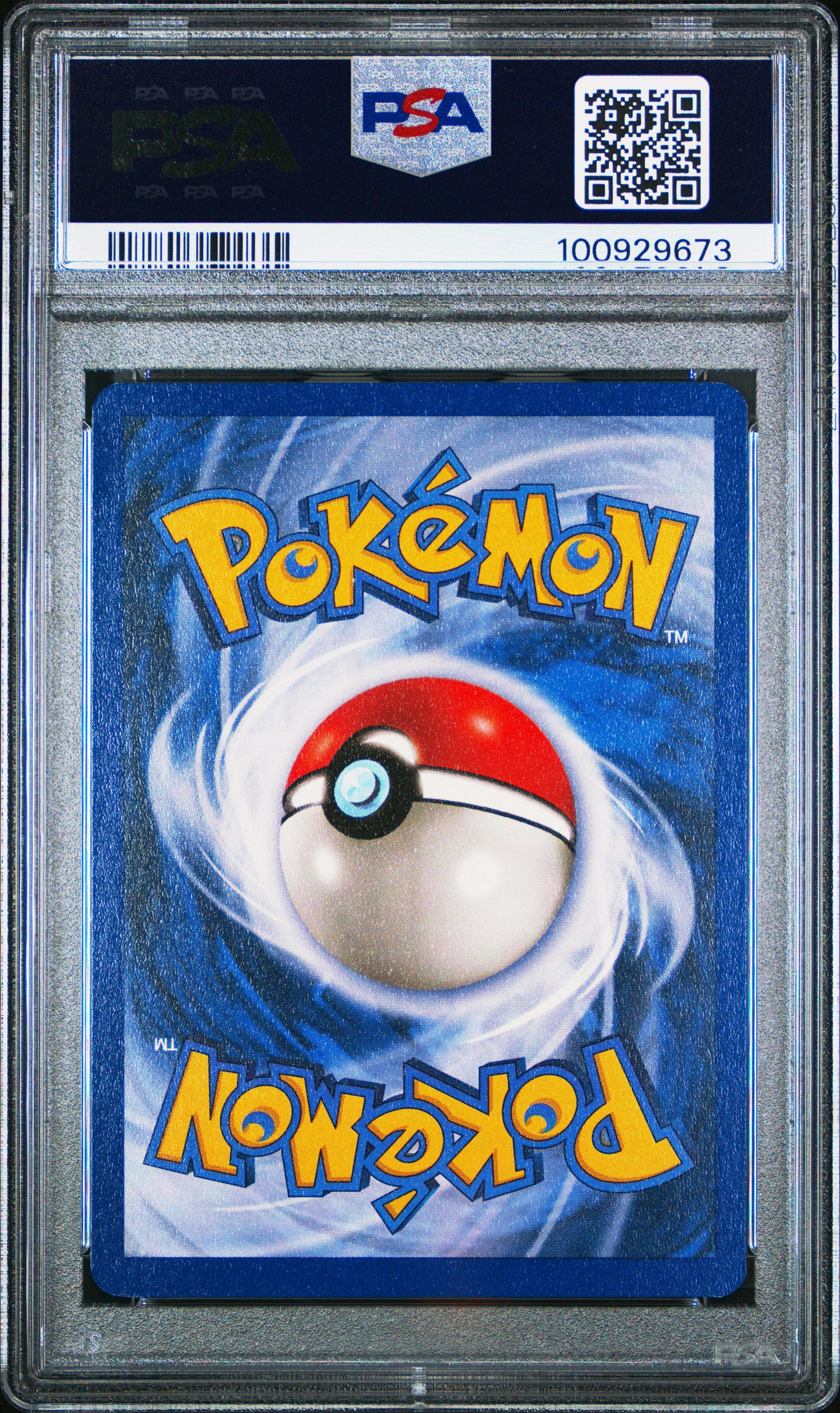 1999 Pokemon Fossil Dragonite PSA