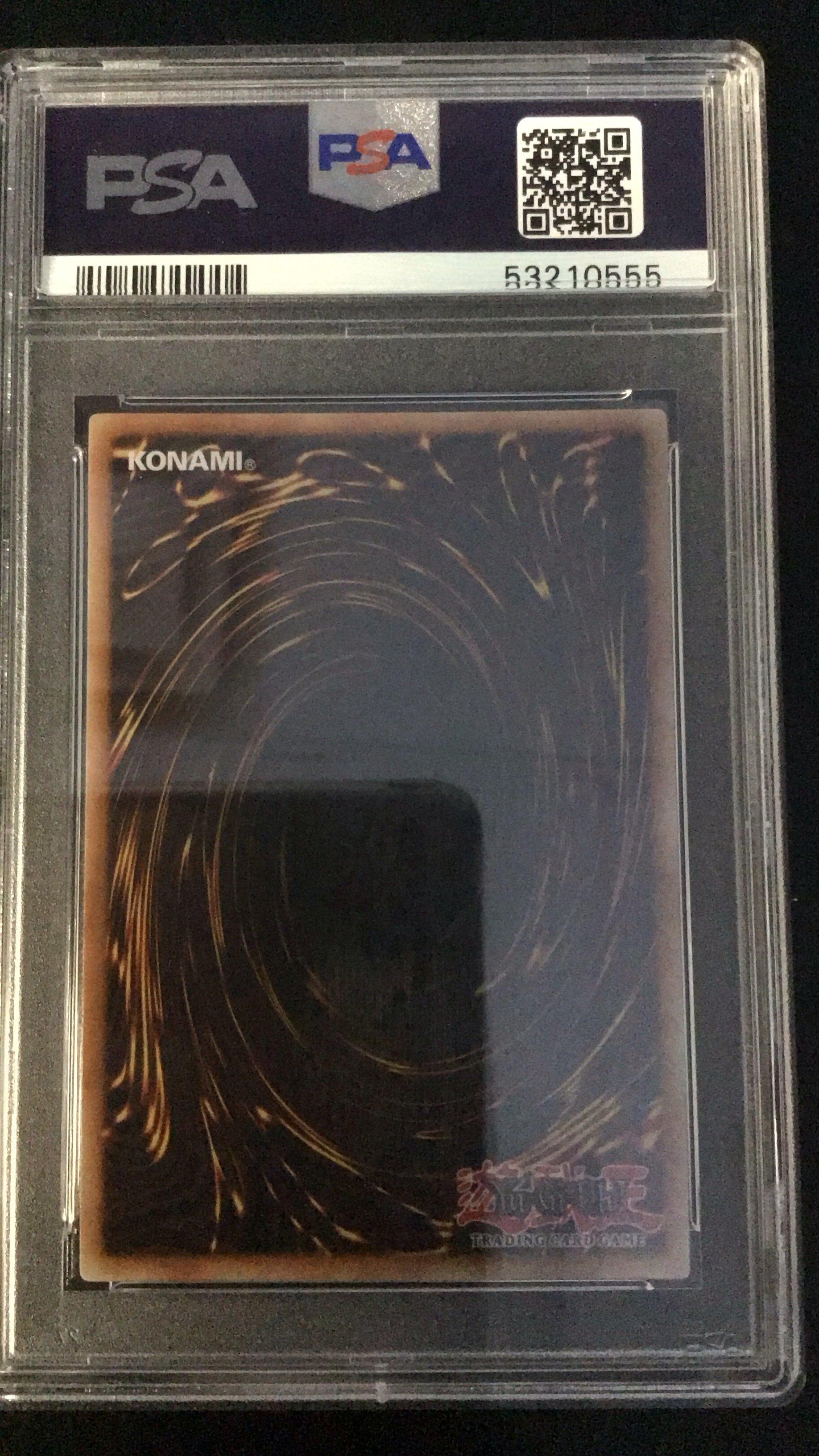 2017 Yu-gi-oh! Mega-tins En002 Blue-eyes White Dragon PSA