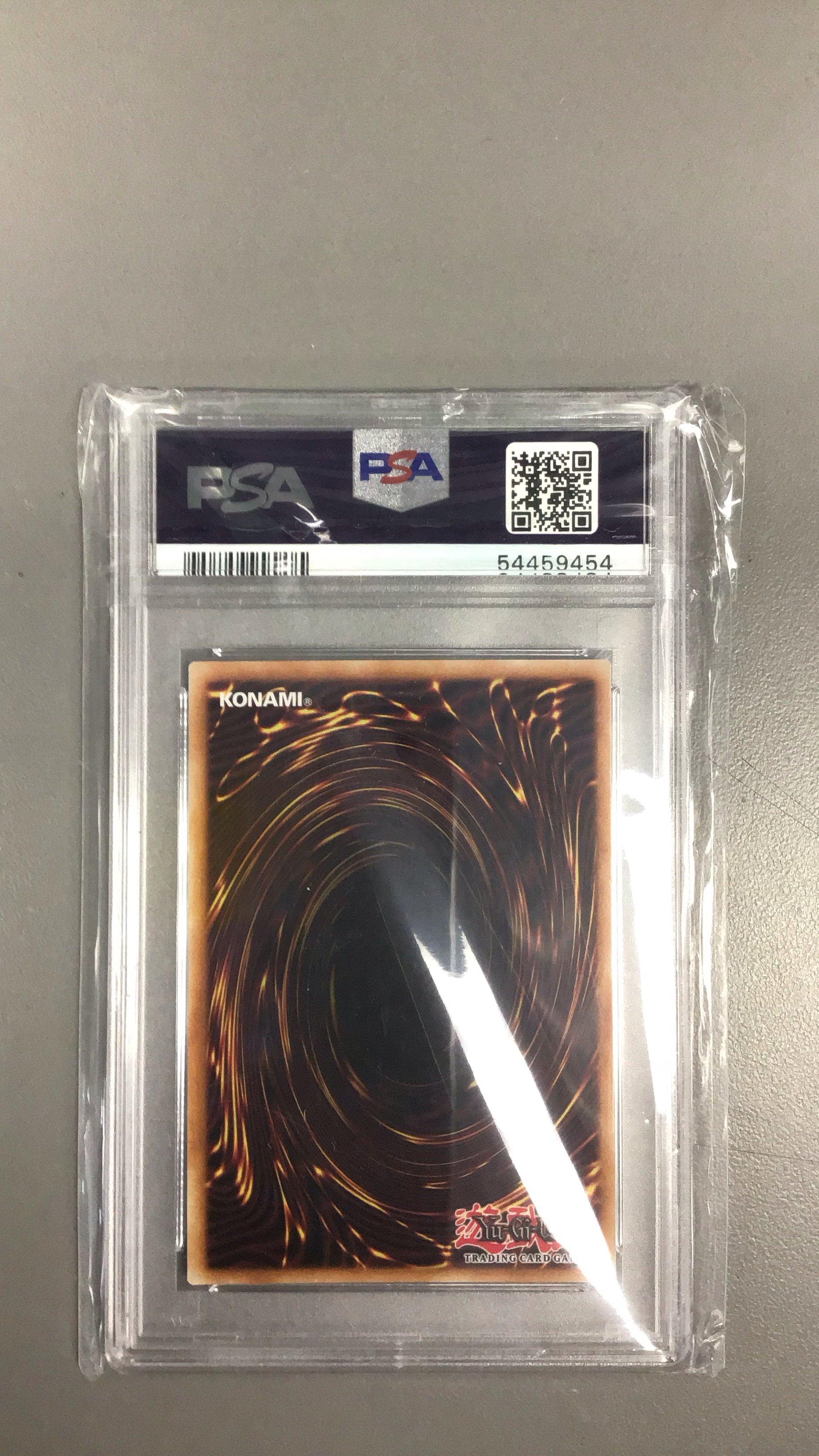 2019 Yu-gi-oh! Gold Sarcophagus Tin En009 The Winged Dragon Of Ra PSA 10