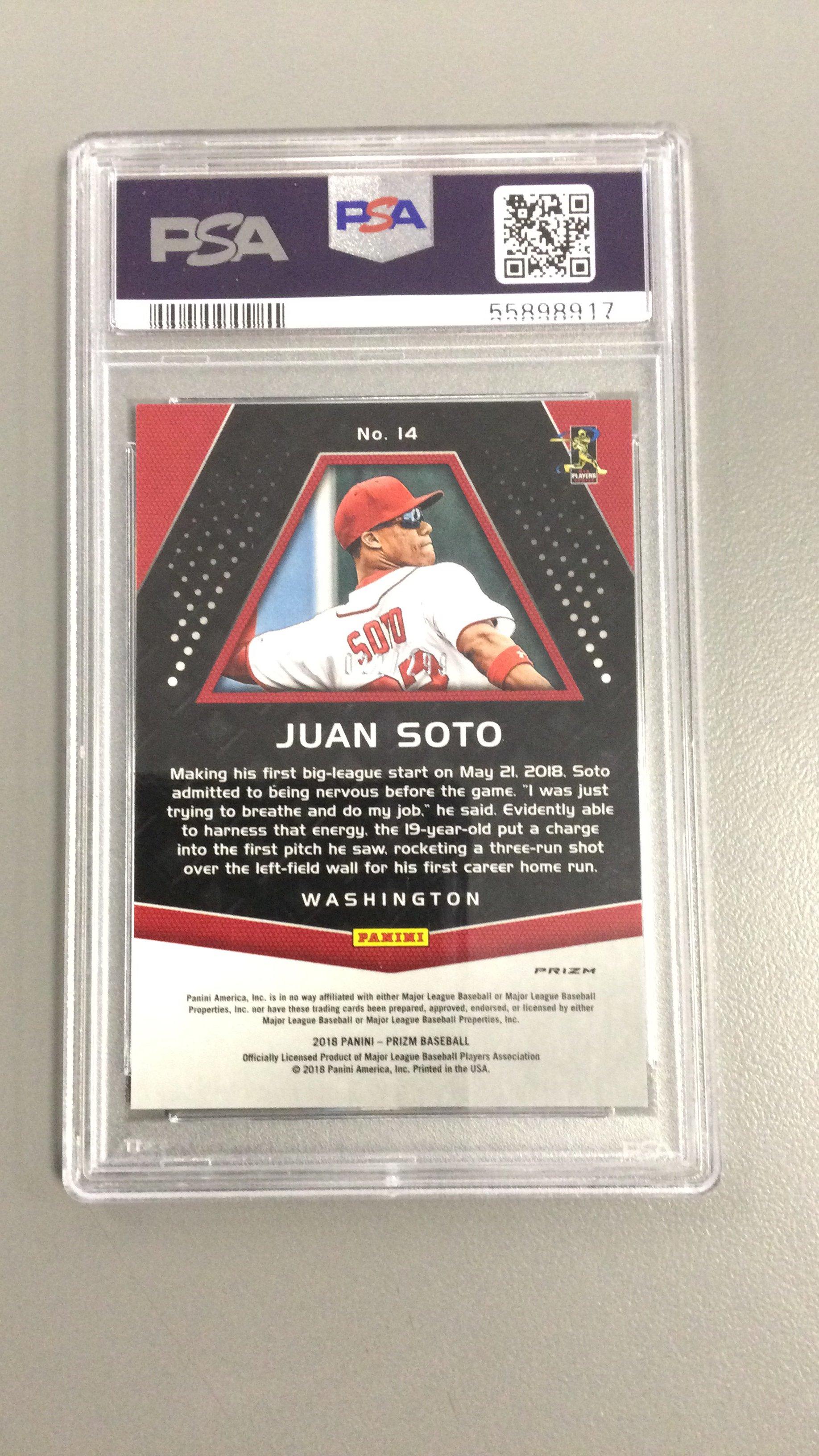 2018 Panini Chronicles Prizm 14 Juan Soto Hyper PSA 9