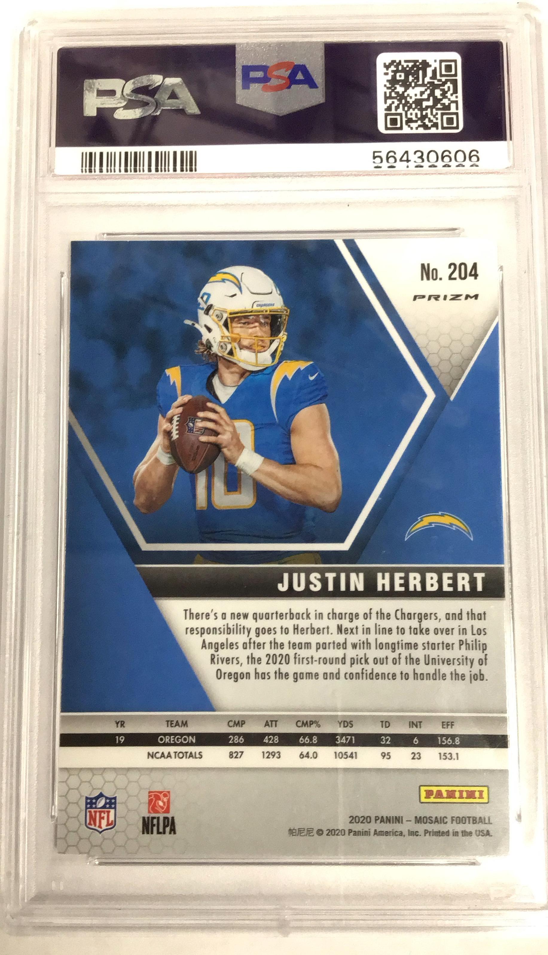 2020 Panini Mosaic 204 Justin Herbert Reactive Gold PSA