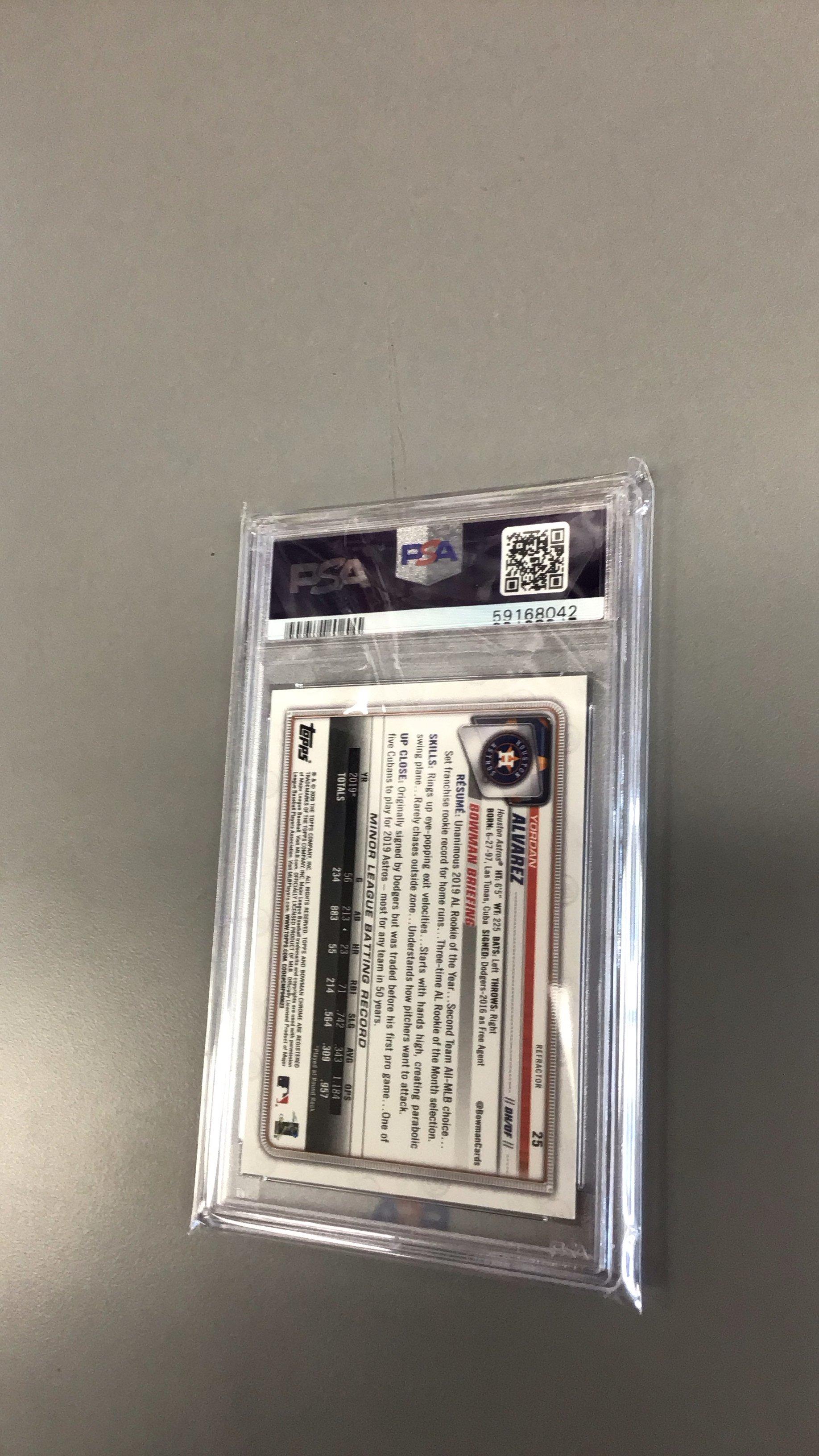 2020 Bowman Chrome 25 Yordan Alvarez Refractor PSA 9