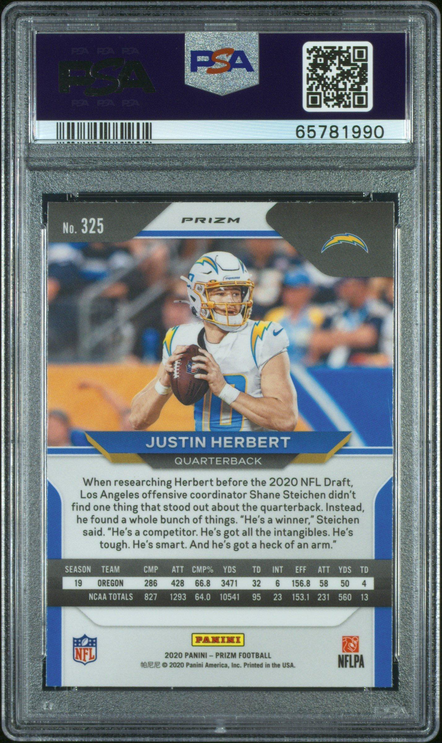 2020 Panini Prizm 325 Justin Herbert Variation-no Huddle Prizm PSA 10