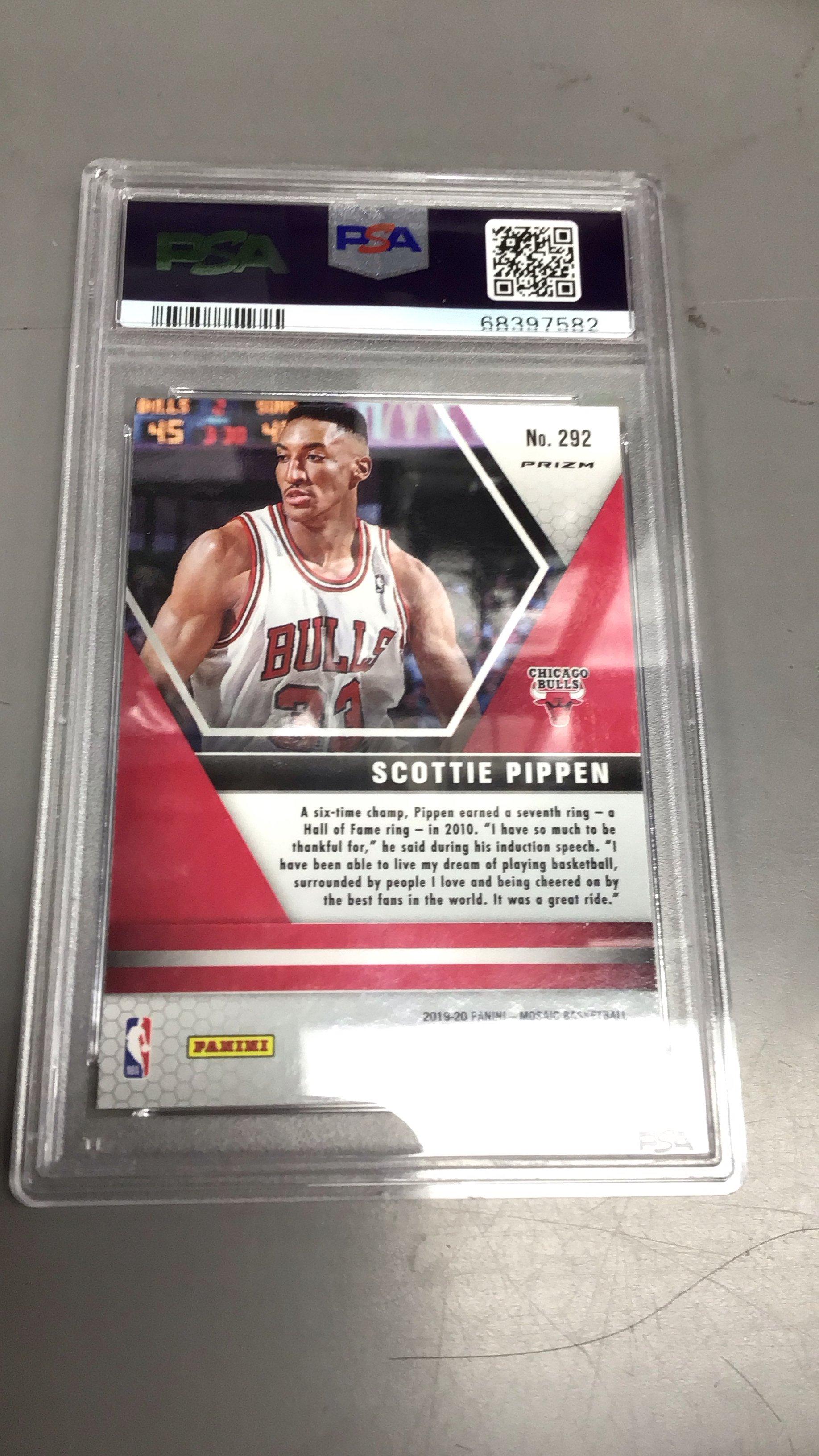 2019 Panini Mosaic 292 Scottie Pippen Pink Camo PSA 10