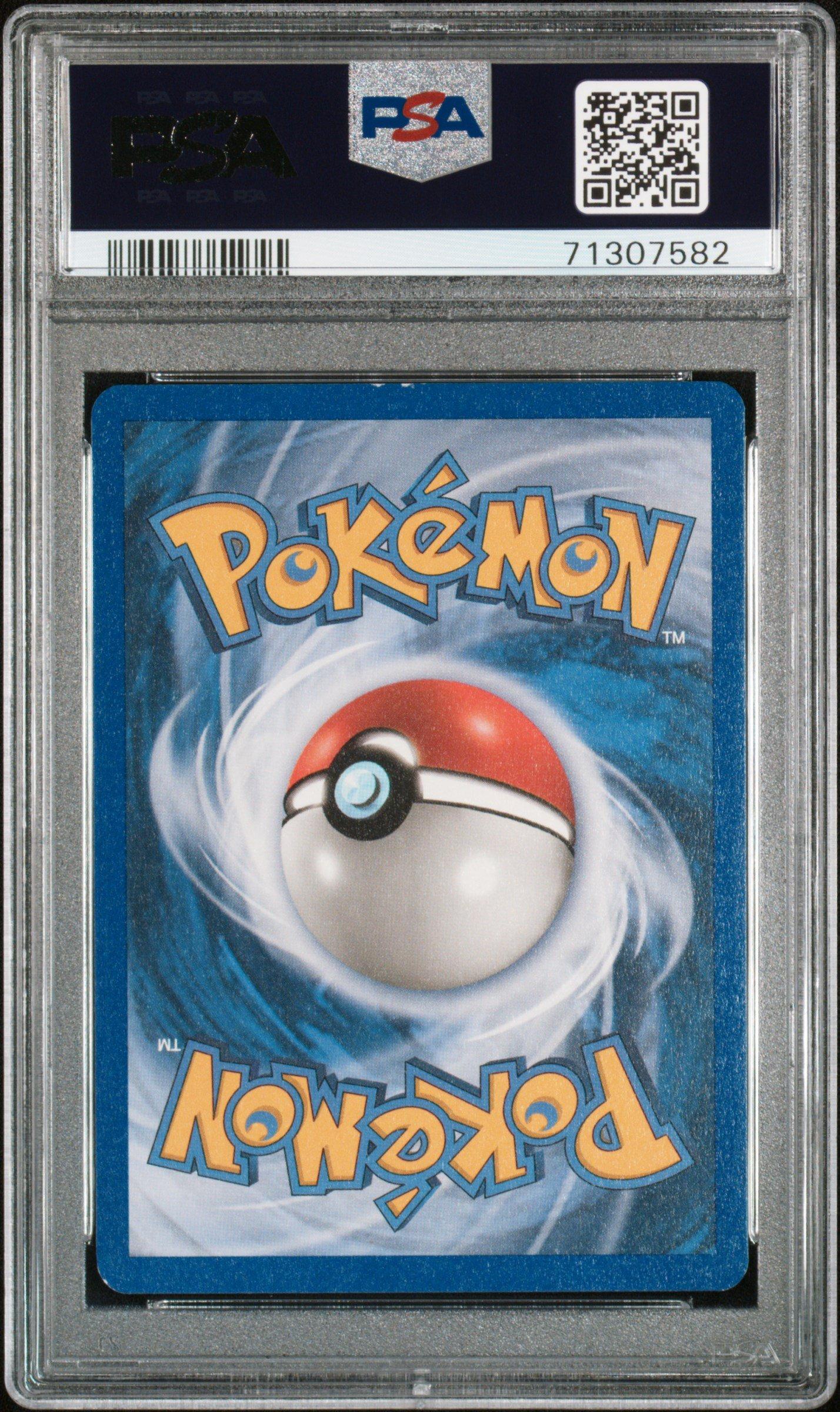 2003 Pokemon Skyridge H31 Vaporeon-holo PSA 8