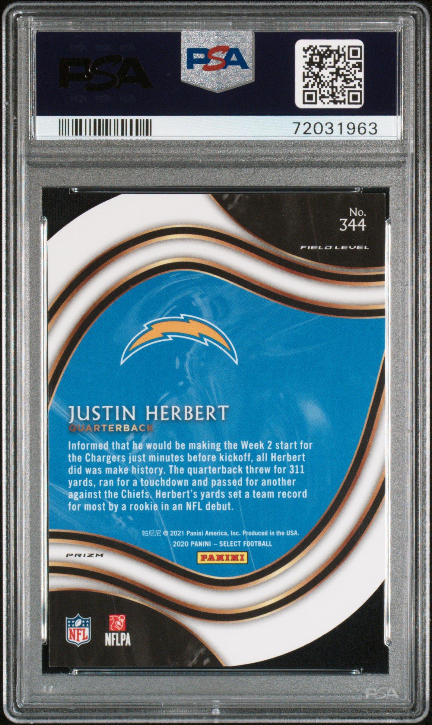 2020 Panini Select 344 Justin Herbert Die-cut Blue Prizm PSA 9
