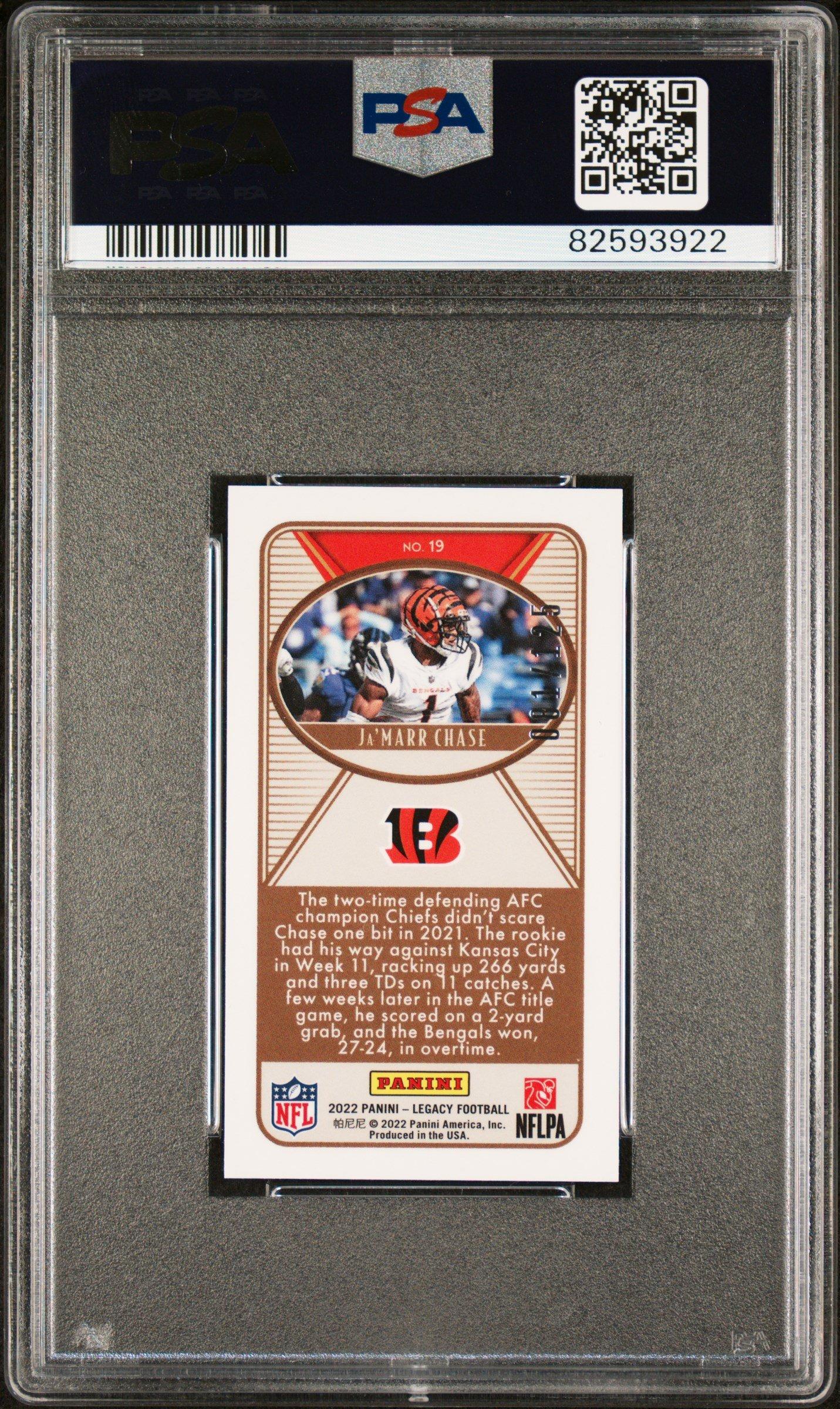 2022 Panini Legacy 19 Ja'marr Chase Premium Edition-mini-orange PSA 8