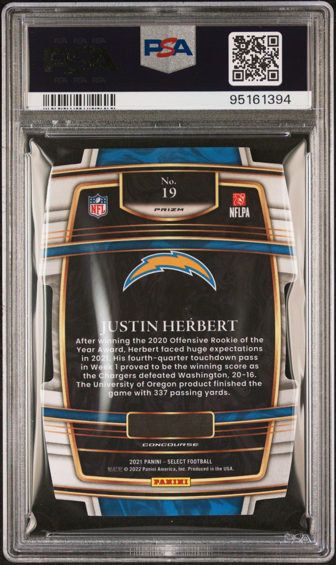 2021 Panini Select 19 Justin Herbert Die-cut Zebra Prizm PSA 9